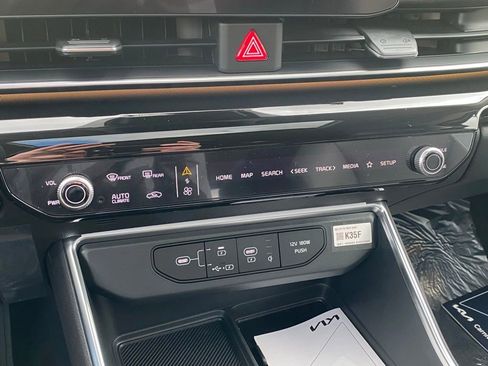 New 2026 Kia Carnival SX Prestige image 17