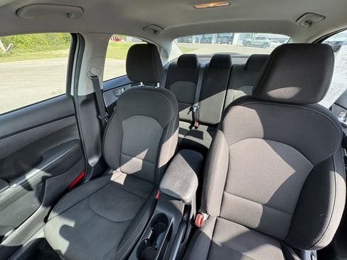 Used 2023 Kia Forte LXS image 33