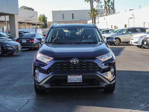 Used 2021 Toyota RAV4 XLE image 2