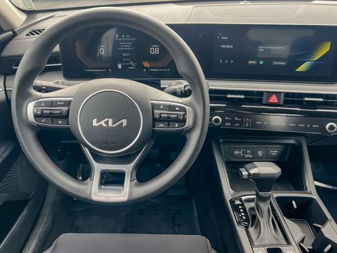 Used 2025 Kia K5 LXS image 10