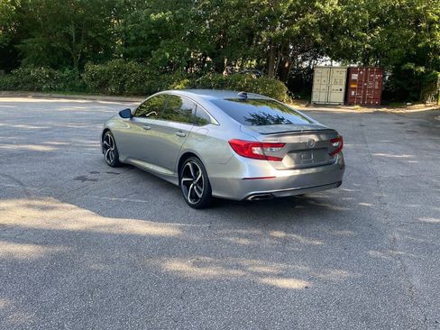 Used 2021 Honda Accord Sport image 7