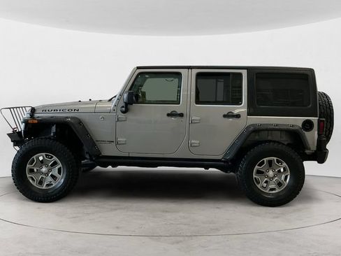 Used 2018 Jeep Wrangler Unlimited Rubicon w/ Cold Weather Group AWD/4WD image 2