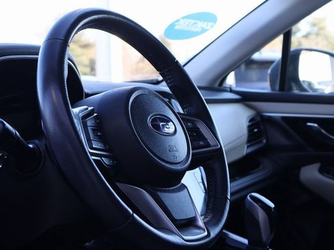 Used 2023 Subaru Outback Limited image 26