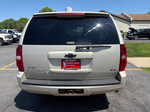 Used 2007 Chevrolet Suburban LTZ w/ LTZ Preferred Equipment Group AWD/4WD image 7