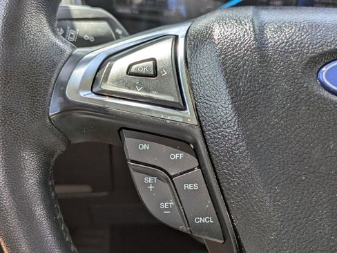 Used 2022 Ford Edge SEL w/ Convenience Package AWD/4WD image 16