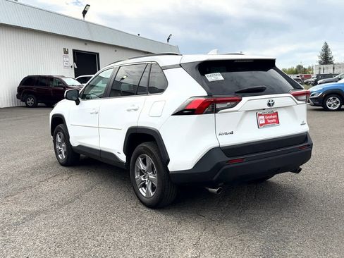 Used 2024 Toyota RAV4 LE image 3