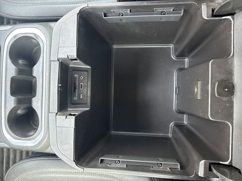 Used 2021 Chevrolet Silverado 1500 LTZ image 30