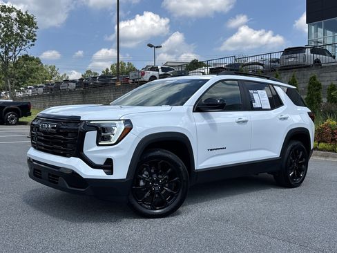 Used 2026 GMC Terrain Elevation w/ Black Edition FWD image 5