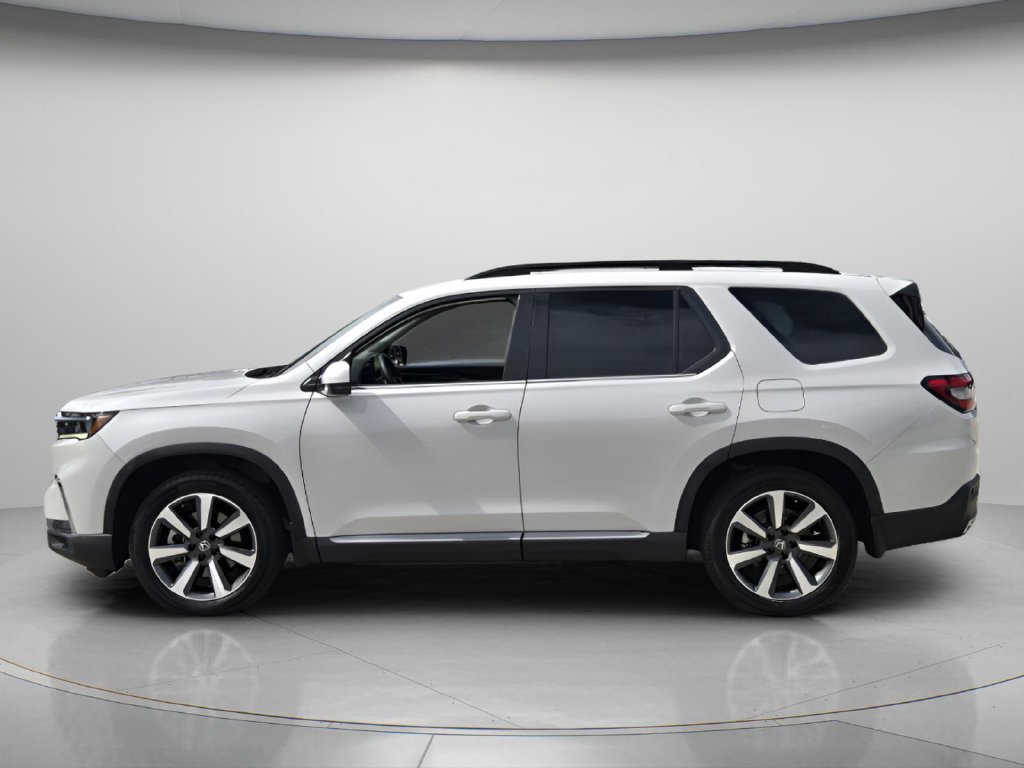 Certified 2025 Honda Pilot Touring image 5