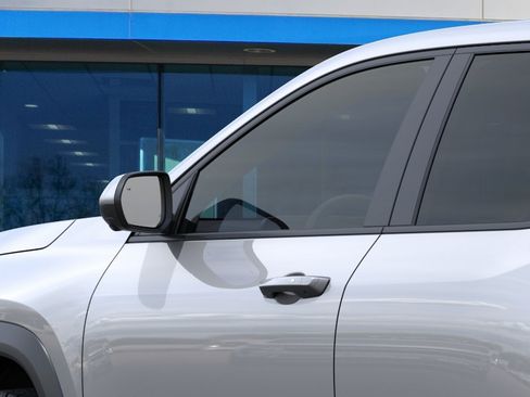 New 2026 Chevrolet Equinox LT w/ Safety and Technology Package FWD image 12