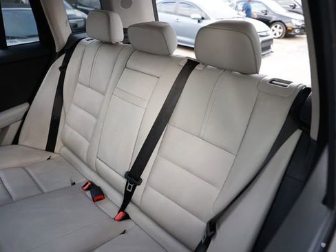 Used 2010 Mercedes-Benz GLK 350 2WD w/ Multimedia Pkg image 11