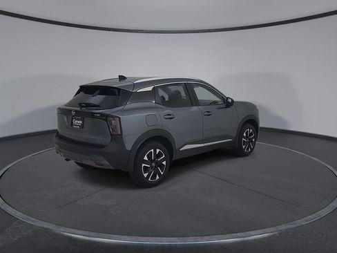 Used 2026 Nissan Kicks SV w/ SV Premium Package AWD/4WD image 17