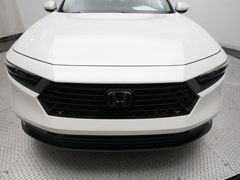 Certified 2023 Honda Accord Touring image 21