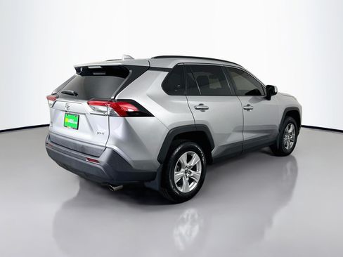 Used 2021 Toyota RAV4 XLE FWD image 10