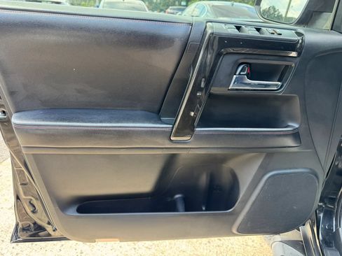 Used 2016 Toyota 4Runner Trail AWD/4WD image 24
