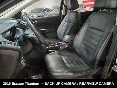 Used 2016 Ford Escape Titanium FWD image 6