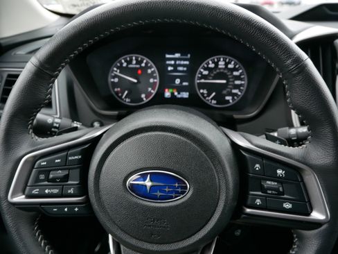 Certified 2025 Subaru Ascent Limited w/ Popular Package #2 image 25