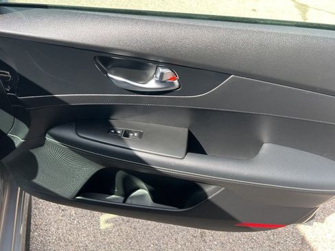 Certified 2023 Kia Forte GT-Line w/ GT-Line Technology Package image 20