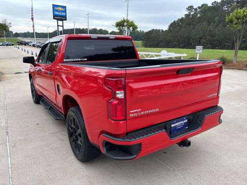 Used 2020 Chevrolet Silverado 1500 Custom w/ Custom Value Package image 17