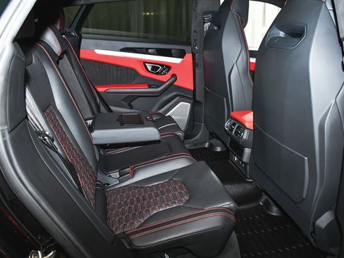 Used 2022 Lamborghini Urus AWD/4WD image 62