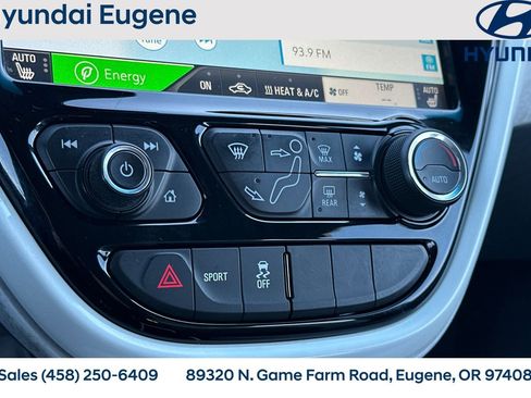 Used 2017 Chevrolet Bolt Premier w/ Driver Confidence II Package image 30