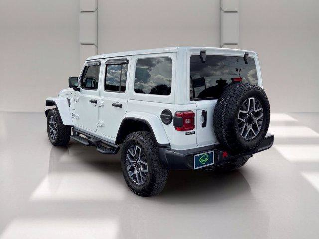Used 2024 Jeep Wrangler Unlimited Sahara w/ Technology Group AWD/4WD image 3