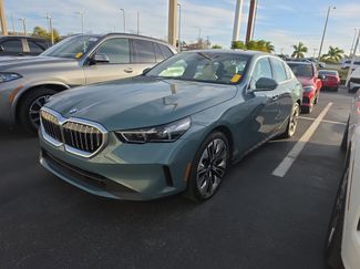 Used 2025 BMW 530i video 1