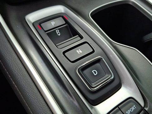 Used 2020 Honda Accord Touring image 18