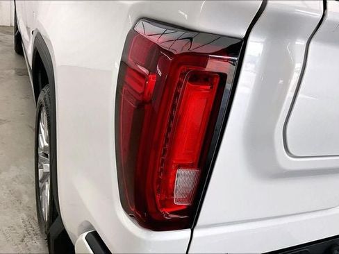 Used 2022 GMC Sierra 1500 Denali w/ Denali Premium Package AWD/4WD image 27