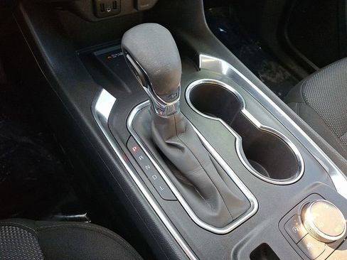 Certified 2024 Chevrolet Traverse LT w/ Rear Camera Mirror Package image 15