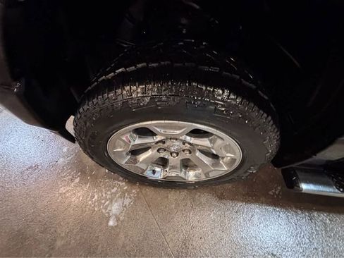 Used 2020 RAM 1500 Big Horn AWD/4WD image 10