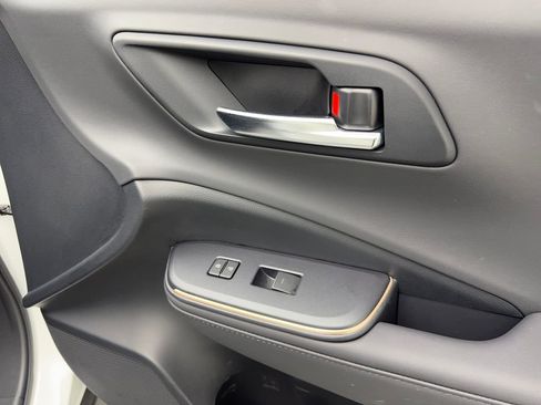 Used 2023 Toyota Crown XLE image 49