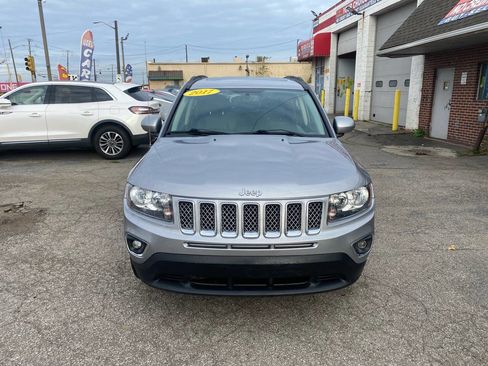Used 2017 Jeep Compass High Altitude image 3