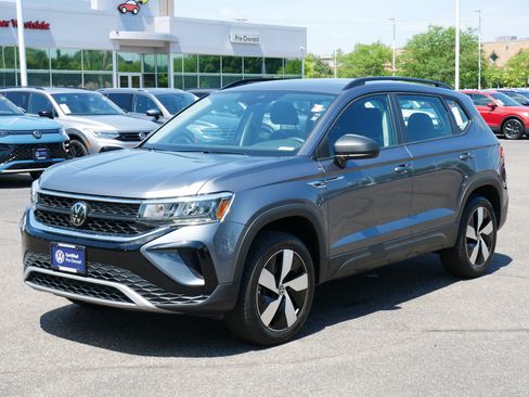 Certified 2023 Volkswagen Taos S AWD/4WD image 3