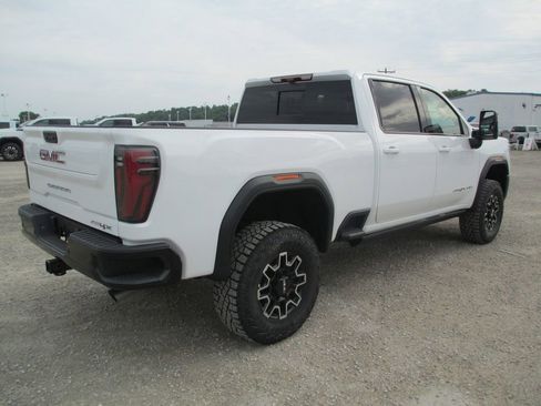 New 2026 GMC Sierra 2500 AT4X AWD/4WD image 5