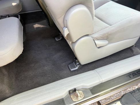 Used 2012 Toyota Tacoma PreRunner w/ SR5 Pkg image 46