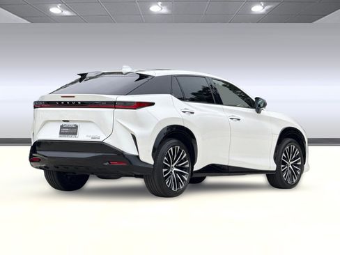 Certified 2023 Lexus RZ 450e Premium w/ Technology Package AWD/4WD image 9