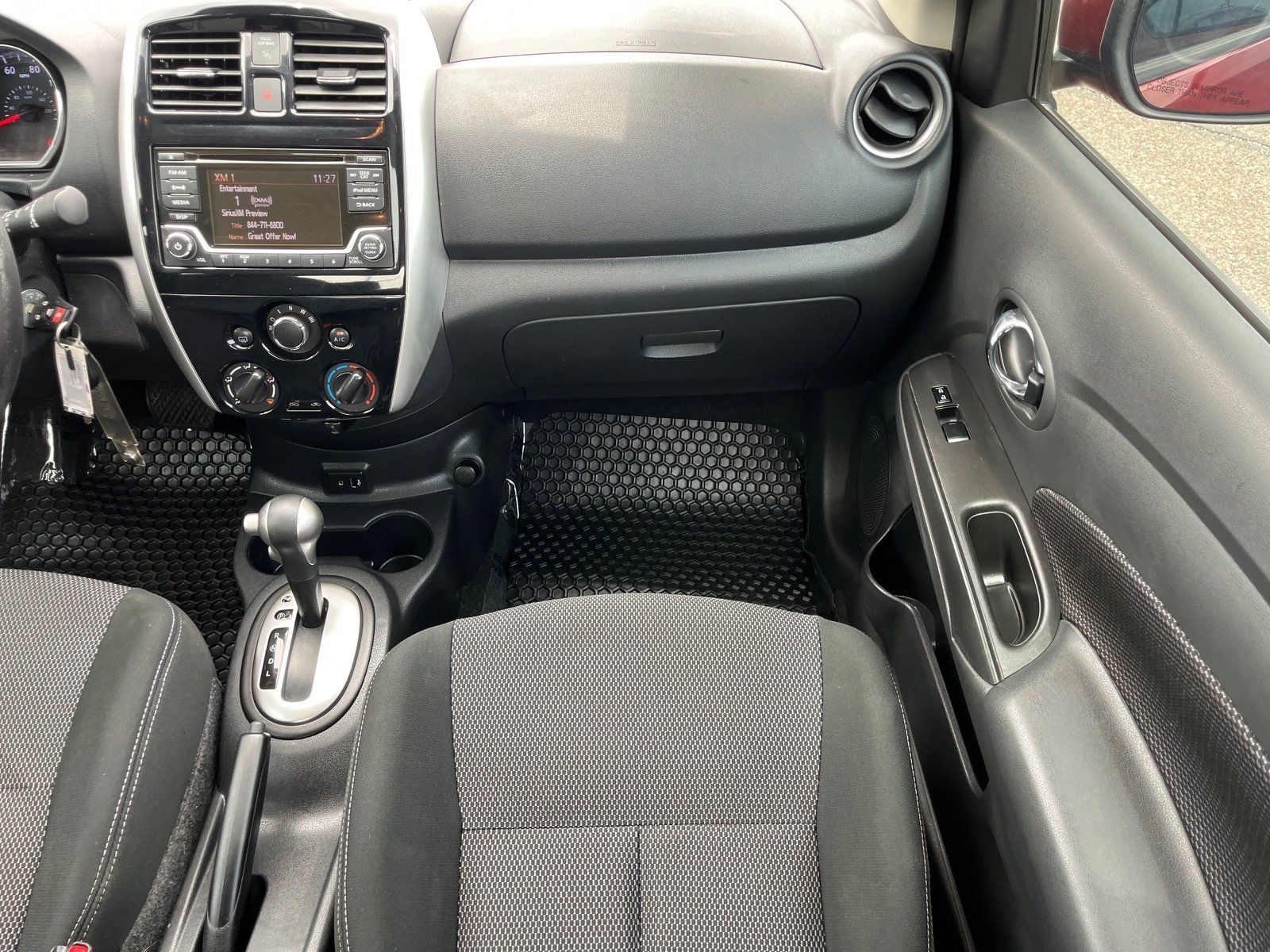 Used 2017 Nissan Versa SV w/ SV Special Edition Package FWD image 15