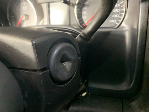 Used 2018 Chevrolet Silverado 1500 Custom w/ Custom Value Package image 17