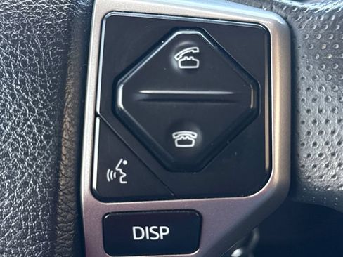 Used 2017 Toyota 4Runner SR5 AWD/4WD image 33