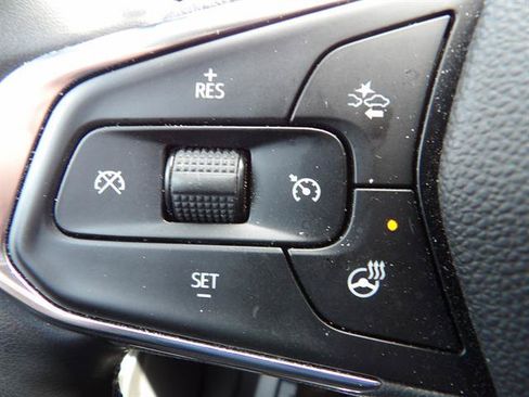 Used 2024 Chevrolet Trax ACTIV w/ Driver Confidence Package FWD image 18