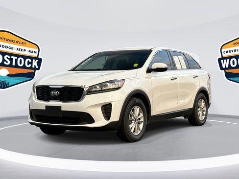 Used 2019 Kia Sorento LX image 1