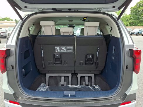 New 2026 Kia Carnival EX FWD image 19