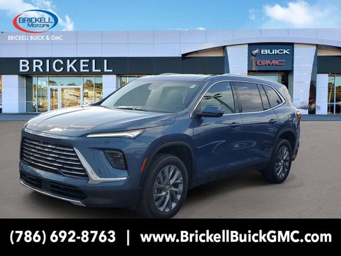 Used 2025 Buick Enclave Preferred w/ Power Package FWD image 1