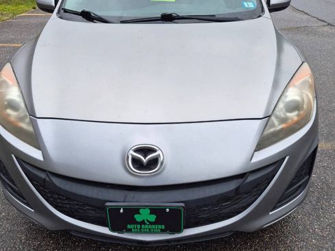 Used 2011 MAZDA MAZDA3 i Sport FWD image 2