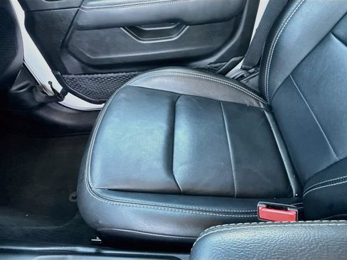 Used 2023 Jeep Wrangler Unlimited Sahara w/ Cold Weather Group AWD/4WD image 22