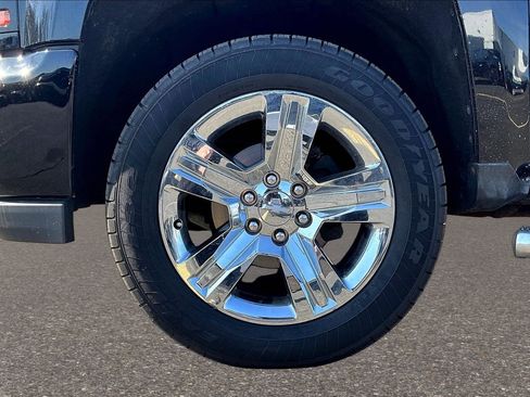 Used 2018 Chevrolet Silverado 1500 Custom w/ Custom Value Package image 25