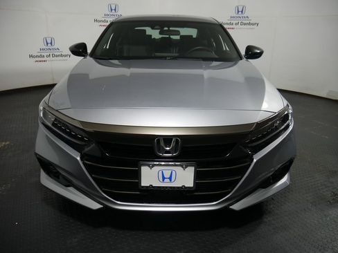 Used 2022 Honda Accord Sport image 2