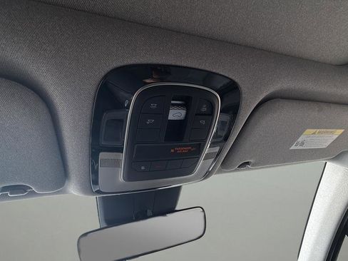 Used 2021 Hyundai Santa Fe Limited image 29