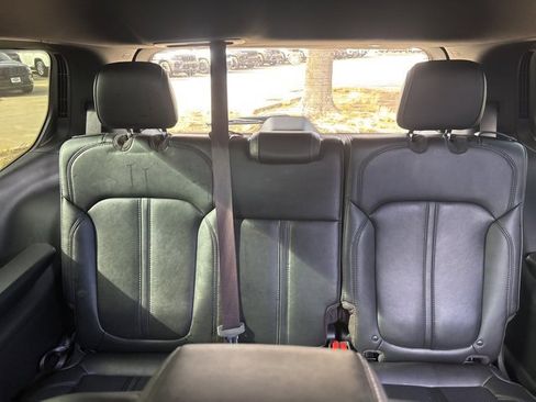 Used 2023 Jeep Wagoneer Series II image 13